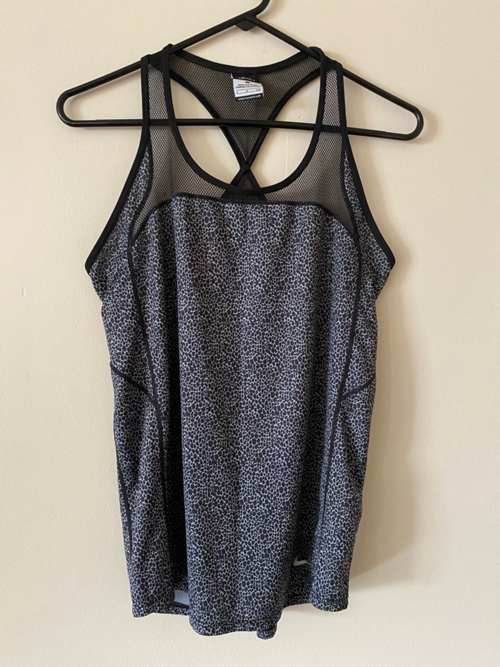 Nike mesh Racerback sporty black + Gray chita Print Mesh Tank